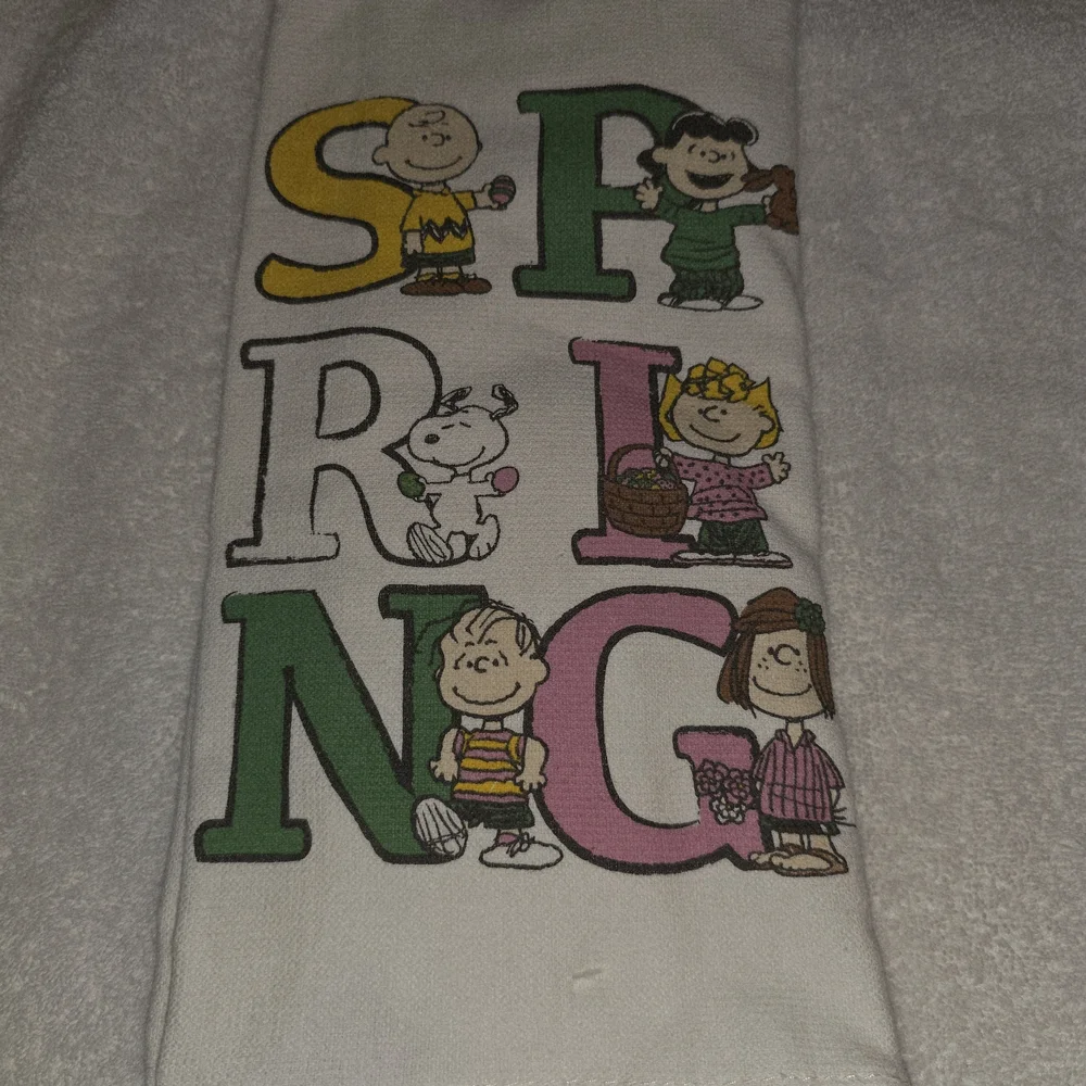 Peanuts Spring Themed Towel